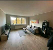 helle 2 Zimmer Wohnung im Grünen per 01.04. zu vermieten - Schwerin Gartenstadt