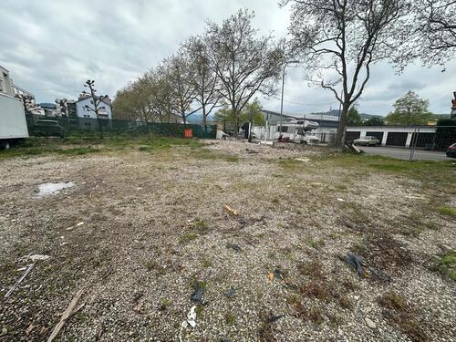 Foto - Gewerbefläche zu vermieten – perfekt für Autohandel