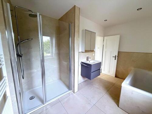 Foto - Wohnhaus zu vermieten - 1.000,00&nbsp;EUR Kaltmiete,