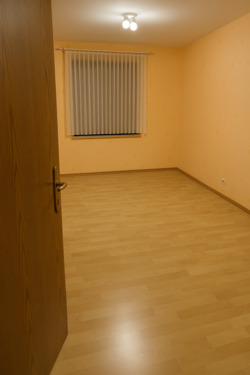 Foto - 4,5 Zimmer ca. 120-125 Wohnung, Stellplatz und Waschküche