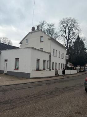 Foto - 24 Zimmer Mehrfamilienhaus, Wohnhaus in Rheinbrohl