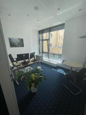 Foto - Zentraler, abgeschlossener Büroraum in Bürogemeinschaft mit 247 Zugriff