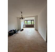 Renovierter Altbau mit Garten, Wintergarten & 60 m² Kellerreich - Düsseldorf Stadtbezirk 9