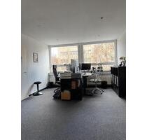 Zentraler geht es nicht - Rotebühlplatz - 3 Räume in Stuttgart