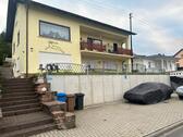 Foto - Großzügiges 3 Familen Haus - 295.000,00&nbsp;EUR Kaufpreis, ca.&nbsp; 300,00&nbsp;m&sup2;