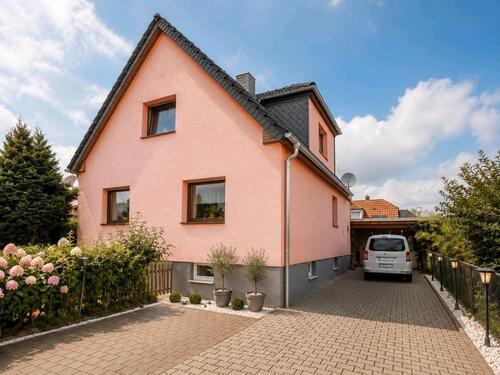 Foto - Familienfreundliches Einfamilienhaus mit kleiner Ausbaureserve