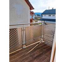 Attraktive u. gepflegte 5,5 Wohnung mit Balkon und Einbauküche - Königsbronn