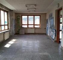 BÜRO LAGERRAUM LAGERFLÄCHE SELF STORAGE LAGER 2.200 qm - Werdau