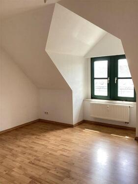 Foto - 3 Zimmer Dachgeschoßwohnung zur Miete in Chemnitz