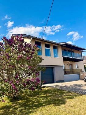 Foto - Haus in Neichen (bei Kelberg) - 400.000,00&nbsp;EUR Kaufpreis, ca.&nbsp; 175,00&nbsp;m&sup2;