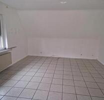 3 Zi, 68 qm, Dachgeschoss Wohn. m. Balkon, Marienberg, 1 Etage - Übach-Palenberg
