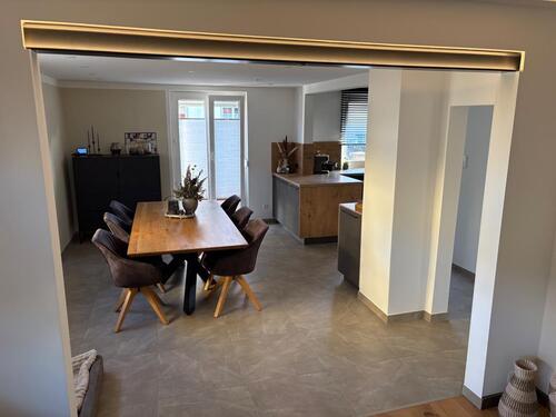 Foto - Einfamilienhaus mit PV-Anlage, neuem Wohnbereich und Garten