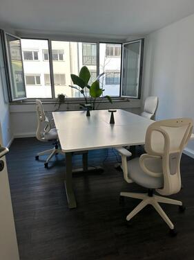 Foto - Büro zur Untermiete (zentral) - 1.000,00&nbsp;EUR Kaltmiete, ca.&nbsp; 15,00&nbsp;m&sup2;