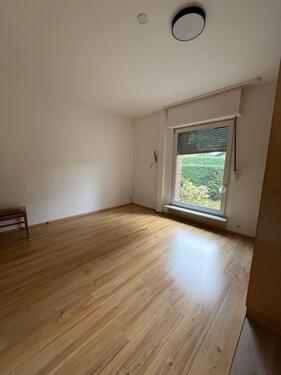 Foto - 1-Zimmer 30qm in Frankfurt in einer Wohngemeinschaft,Küche,Garten