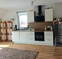 Helle 2,5-Zimmer DG-Wohnung in Falkensee