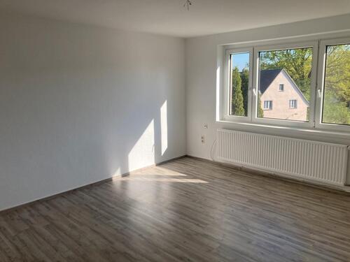 Foto - Helle, renovierte 3 Zimmerwohnung inkl. Küche + eigenem Garten