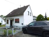 Foto - freistehendes EFH mit Doppelgarage, Carport und Garten