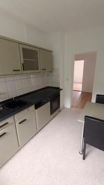 Foto - Günstige, sonnige 3-RW mit Einbauküche und Gartenanteil