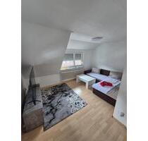 Helle 3-Zimmer-Dachgeschosswohnung mit Einbauküche - Aidlingen