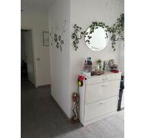 Gepflegte 3-Zimmer-Erdgeschosswohnung mit Balkon und Garage - Blumberg
