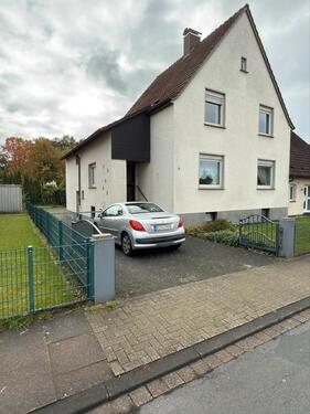 Foto - 1 Familienhaus mit 2 Garagen und schönen Garten zu vermieten