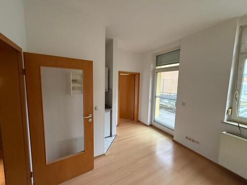Foto - Schöne, kleine 2-Raum-Wohnung mit Balkon-Terrasse in Greiz (WE8)