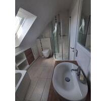 Gemütliche 2-Zimmer-Dachgeschosswohnung mit Sauna und Einbauküche in ruhiger Wohnlage - Frankenberg (Eder)