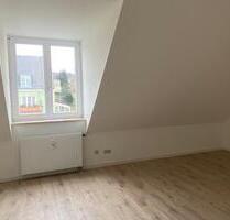 Sehr Schöne 2-Zimmerwohnung mit Balkon in ruhiger Lage - Chemnitz Euba