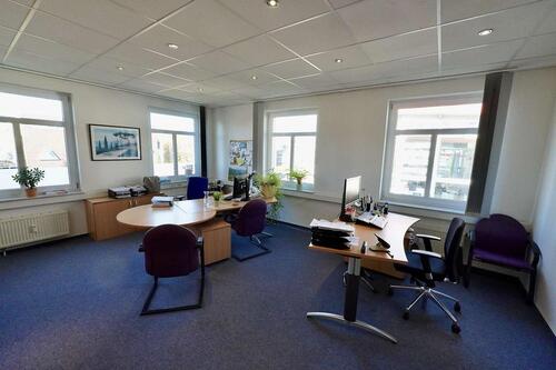 Foto - Ihr neuer Standort im Buchholzer Gewerbegebiet – Ideal für produktives Arbeiten!