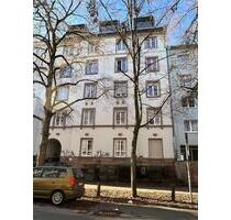 TOP !! Schöne, helle 3 Zimmer Altbauwohnung in Offenbach Nähe Hafen - Offenbach am Main