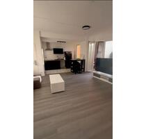 Freie, großzügige 3-Zimmer-Wohnung - Berlin Neukölln