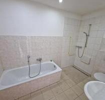 3-Zimmer Wohnung - 444,00&nbsp;EUR Kaltmiete, ca.&nbsp; 74,00&nbsp;m&sup2; in Bernburg (Saale) (PLZ: 06406)