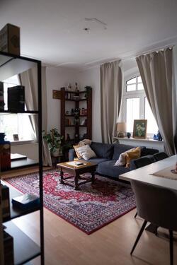 Foto - Große Altbau Wohnung - 1 Zimmer zu Vermieten