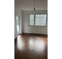 Helle 3-Zimmer-Wohnung mit Balkon in Laatzen