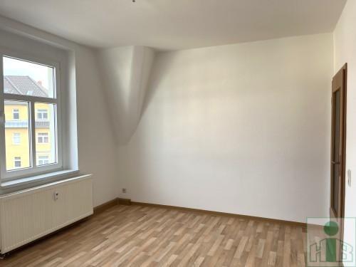Foto - Gemütliche 2-Raum-DG-Wohnung zzgl. PKW-Stellplatz auf der Schliebenstraße zu vermieten!