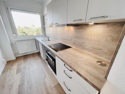 Foto - Schöne 3 Raum Wohnung mit Balkon, Stellplatz und EBK