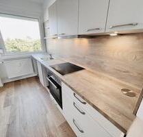 Schöne 3 Raum Wohnung mit Balkon, Stellplatz und EBK - Königswartha