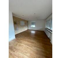 4-Zimmer Wohnung mit Balkon - 840,00 EUR Kaltmiete, ca.  105,00 m² in Neresheim (PLZ: 73450)