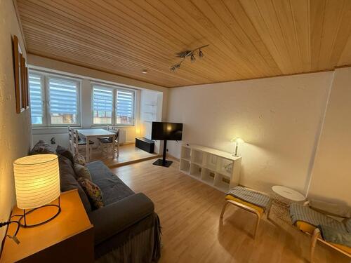 Foto - Möblierte 2-Zimmer-Erdgeschosswohnung an Single