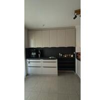 Möblierte Neuwertige 3-Zimmer-Wohnung mit Balkon und EBK in MUC - München Am Hart Möblierte Neuwertige 3-Zimmer-Wohnung mit Balkon und EBK in MUC - München Am Hart