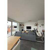 Exklusive-Penthousewohnung mit Dachterrasse und hochwertiger Auss - Gerbrunn