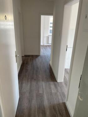 Foto - Sanierte 3 Zimmer EG Wohnung (62m2) mit Balkon