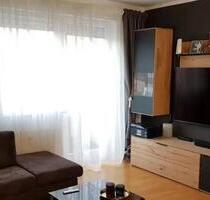 Helle 3-Zimmer-Wohnung mit Balkon, EBK & TG-Stellplatz in Stuttga - Stuttgart Hedelfingen