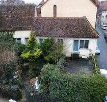 Grüne Idylle innerhalb der Stadtmauer - Dettelbach