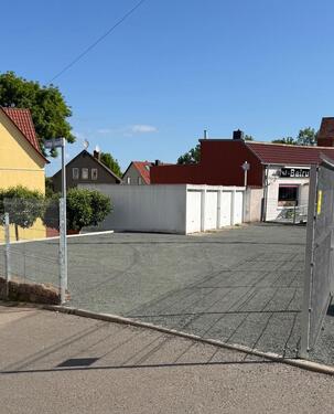 Foto - PKW-Stellplatz auf eingezäunten Gelände Nähe Zentrum Gotha