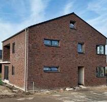 Erstbezug! Hochwertige 3-Zimmer-Wohnung im Erdgeschoss mit Terrasse, Garten und Garage in Olfen