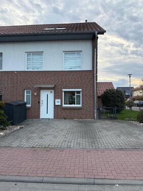 Foto - Reihenhaus in Buxtehude mit 6 Zimmer zur Miete