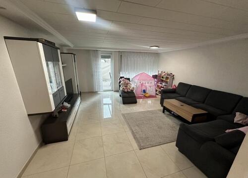 Foto - von Privat: Reihenmitelhaus in begehrter Lage Nürnbergs!