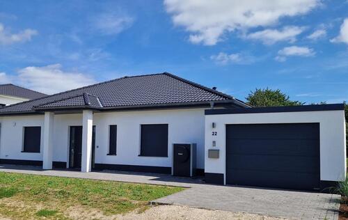 Foto - Erstvermietung: Luxuriöser Bungalow