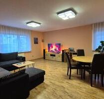 Großzügige 3-Zimmer-EG-Wohnung, Einbauküche, 2 Parkplätze, Keller - Simmern/Hunsrück